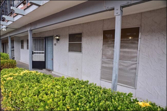 Building Photo - 6700 Escondido Dr