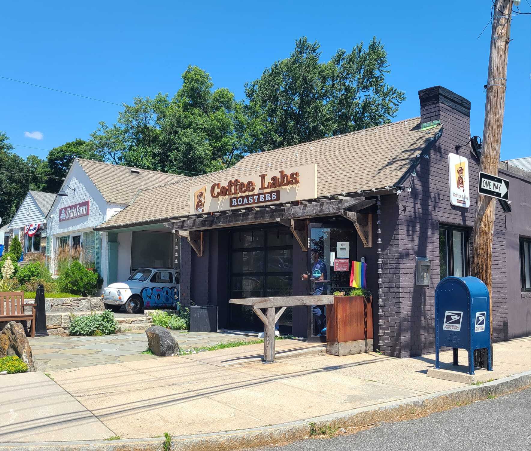 Building Photo - 508 New Rochelle Rd