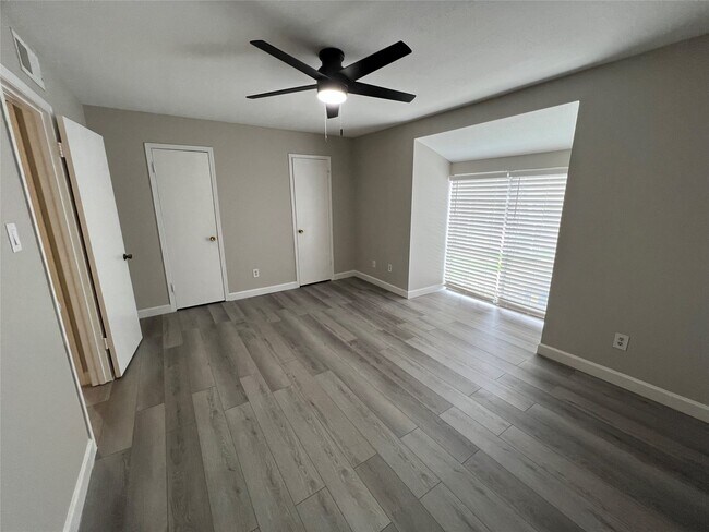 Building Photo - 12633 Memorial Dr