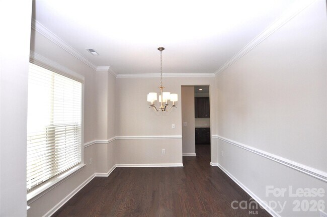 Building Photo - 1133 Overlake Dr