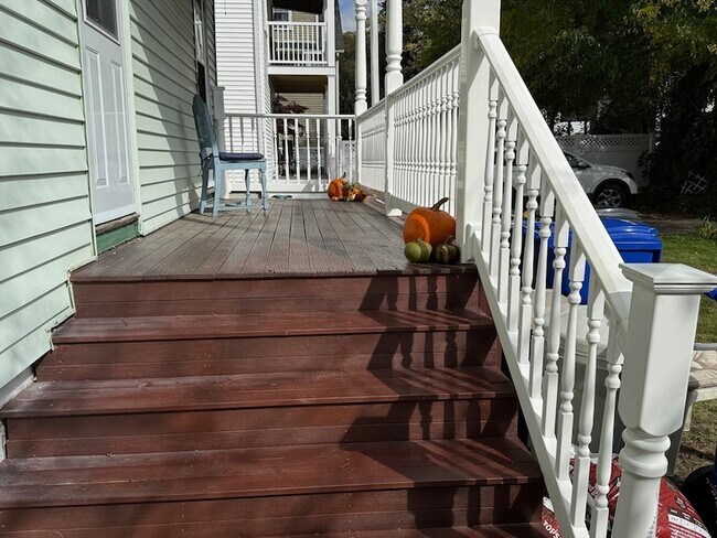 Building Photo - 63 Park St