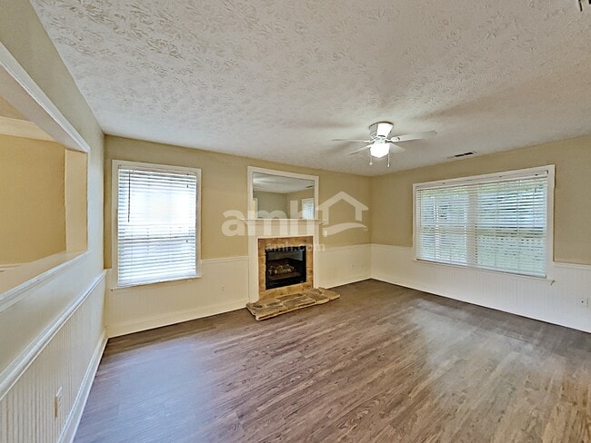 Building Photo - 315 Westminster Dr