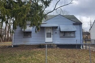 Building Photo - 4345
