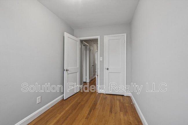 Building Photo - 2110 Coralthorn Rd