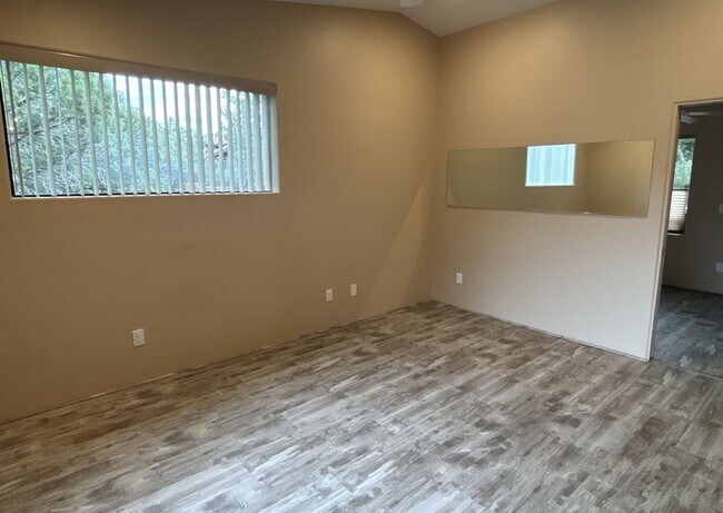 Building Photo - Beautiful Home in West Sedona