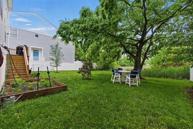 Building Photo - 8101 Ransom Rd