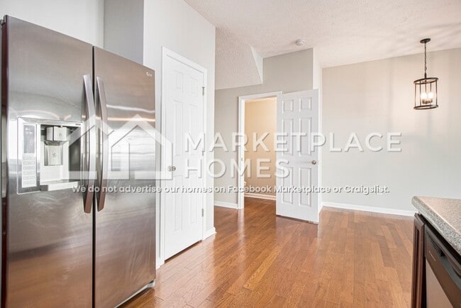 Building Photo - 4157 Park Chase Dr