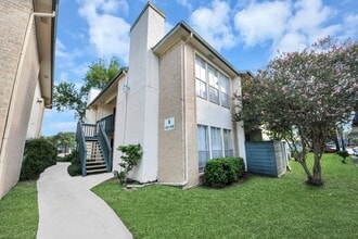 Building Photo - 250 El Dorado Blvd