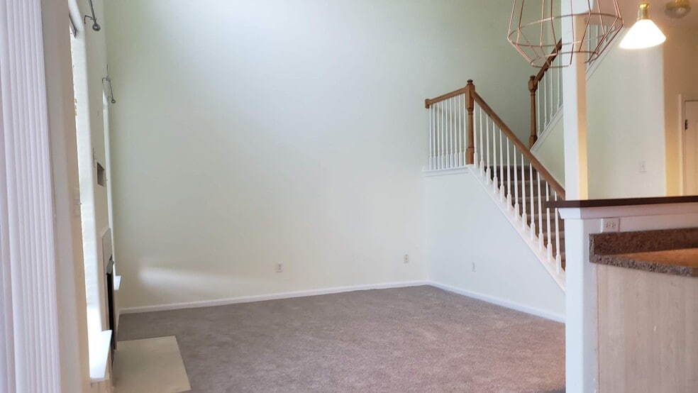 Greatroom - 2015 Livingston St
