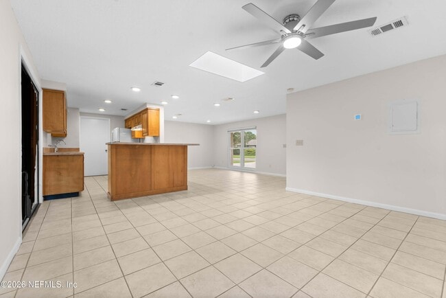 Building Photo - 250 Nautical Blvd S