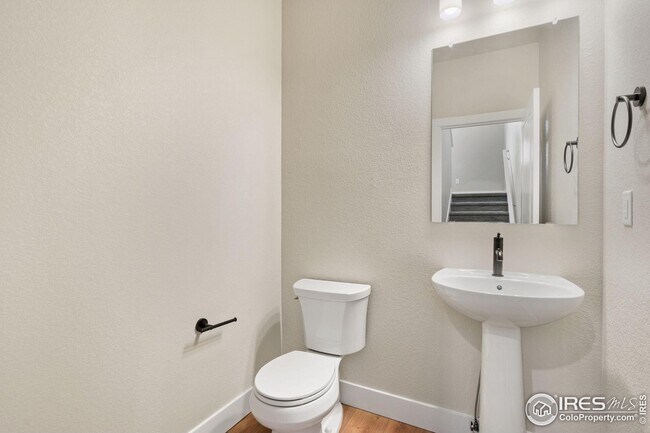 Building Photo - 6025 Denys Dr.