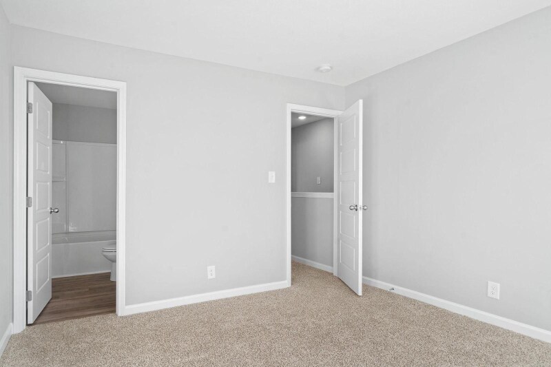 Building Photo - 638 Stowe Ct