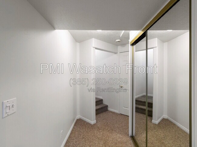Building Photo - 3211 S 945 E