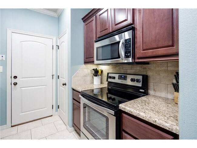 Primary Photo - August 2025 Move In! Beautiful 3 Bed, 3.5 ...