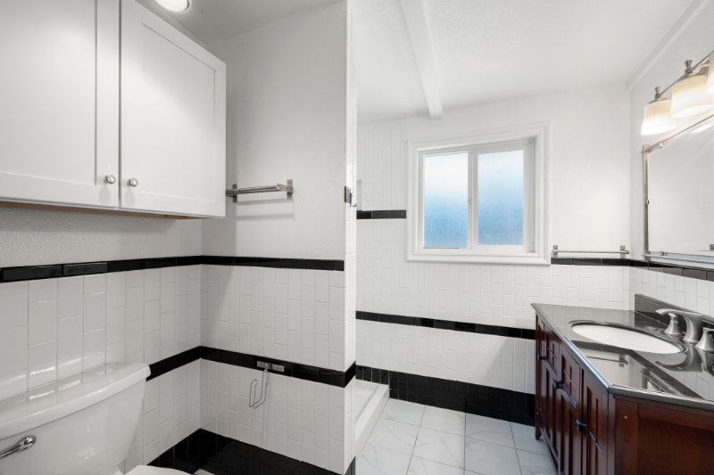 Building Photo - 2348 Cypress Ave