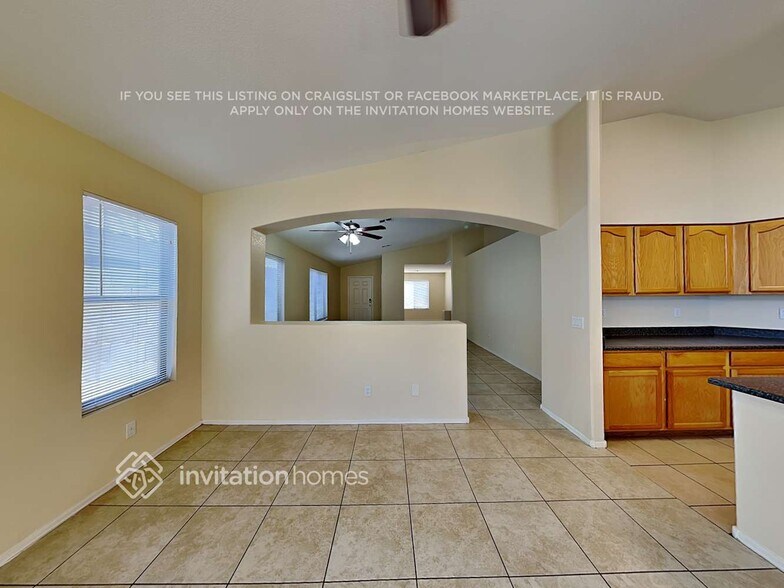 Building Photo - 8609 W Mission Ln