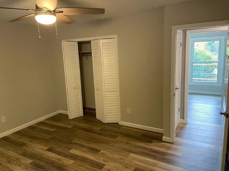 Building Photo - 107 Pebblebrook St