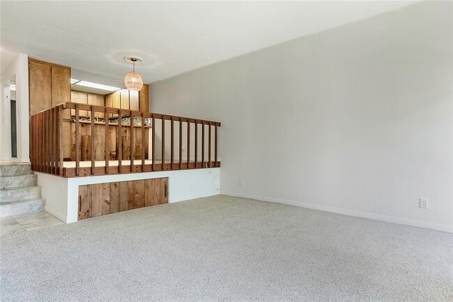 Building Photo - 7107 Marina Pacifica Dr S