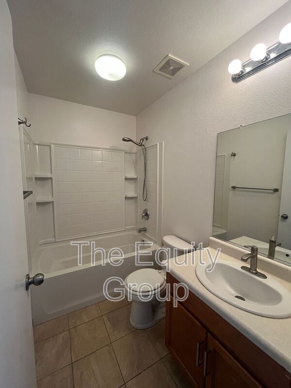 Building Photo - 4225 S Cindy Ct