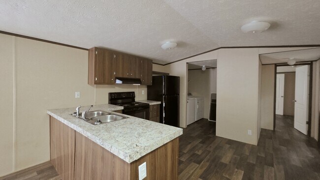 Building Photo - 1160 Sioux Swamp Dr