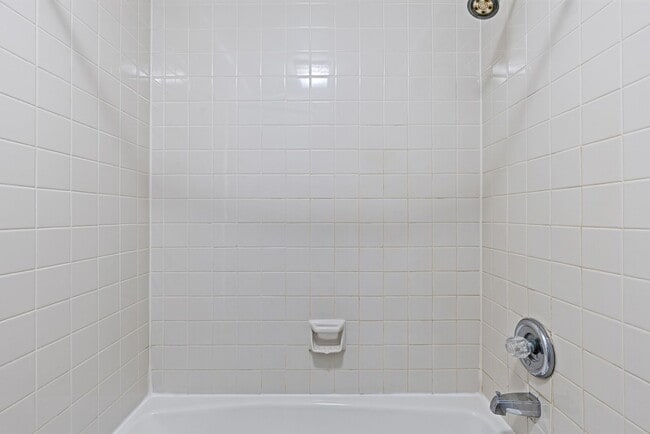 Building Photo - Kilgore Apartments (ANR Kalamazoo Limited ...