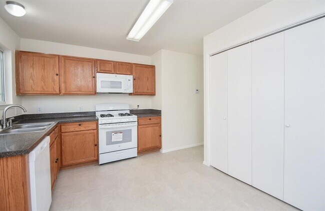 Building Photo - 20638 Patriot Park Ln