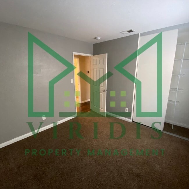 Building Photo - 4747 Shadow Stone St