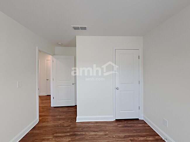 Building Photo - 3224 Brierhill Road