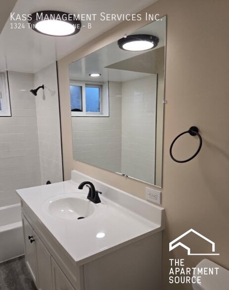 Building Photo - 1324 Tinker Way