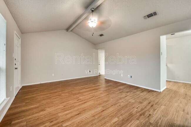 Building Photo - 2500 Stagecoach St