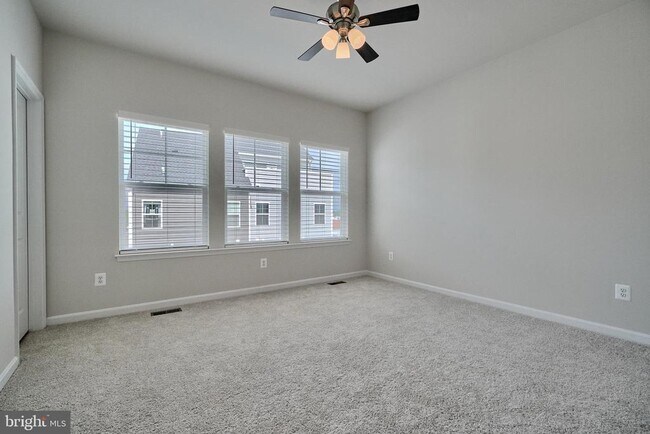 Building Photo - 2509 Gatwick Ln