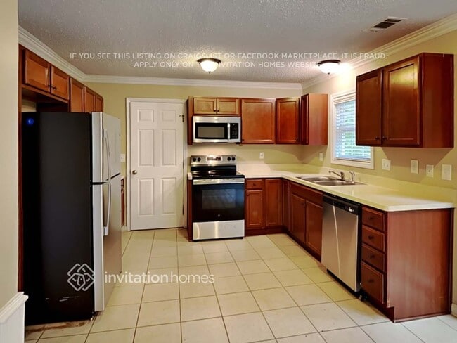 Building Photo - 3155 Berkshire Manor Dr