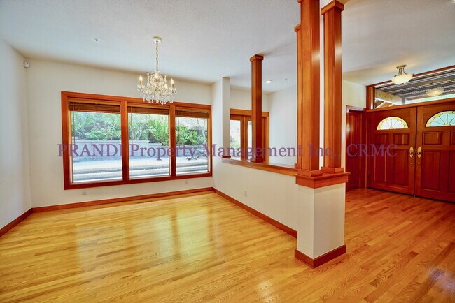 Building Photo - Modern Craftsman Home In Private and Seren...