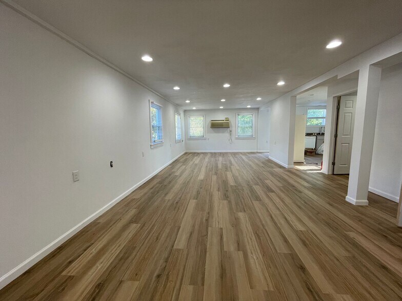 Living & Dining Room Area - 5412 York St