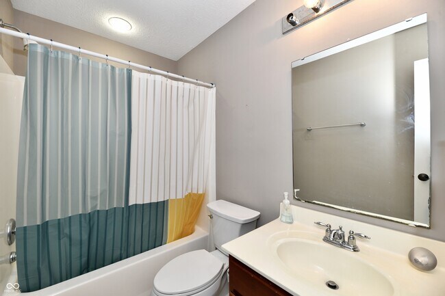Building Photo - 1135 Cavendish Dr