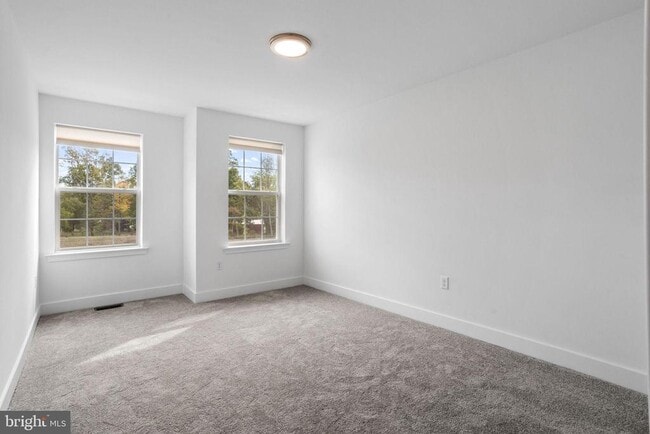 Building Photo - 142 ADA Hightower Ave