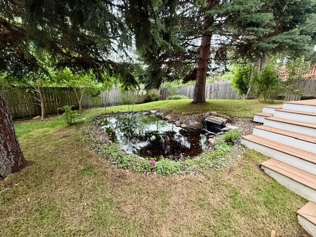 Building Photo - Park-like Yard, Updated Home