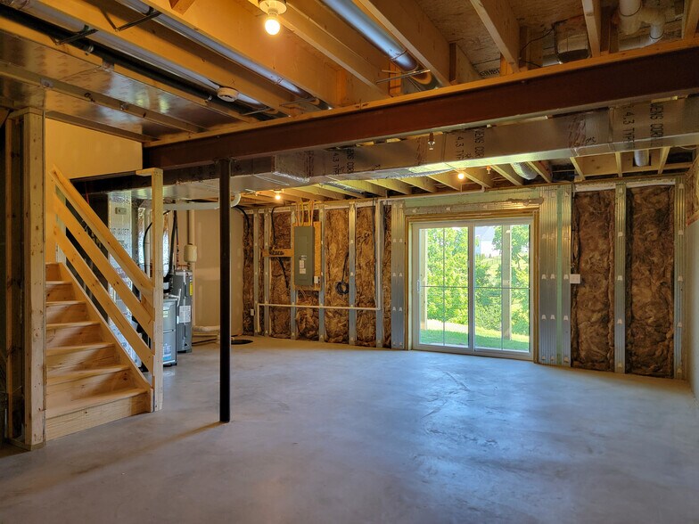 Building Photo - 2129 S Autumn Chase Dr