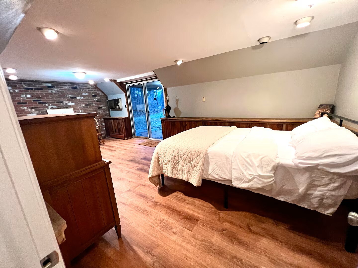 Building Photo - 215 Macktown Rd