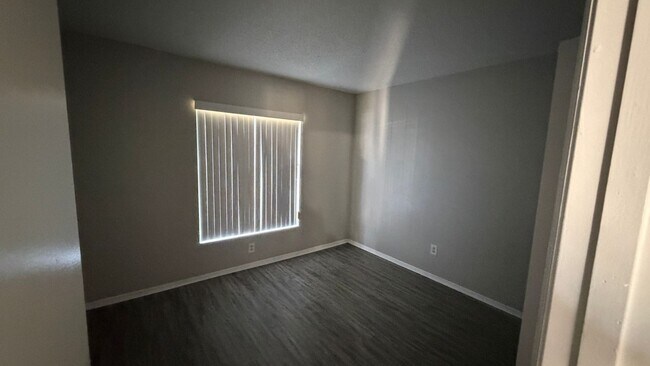 Building Photo - NICE HOME