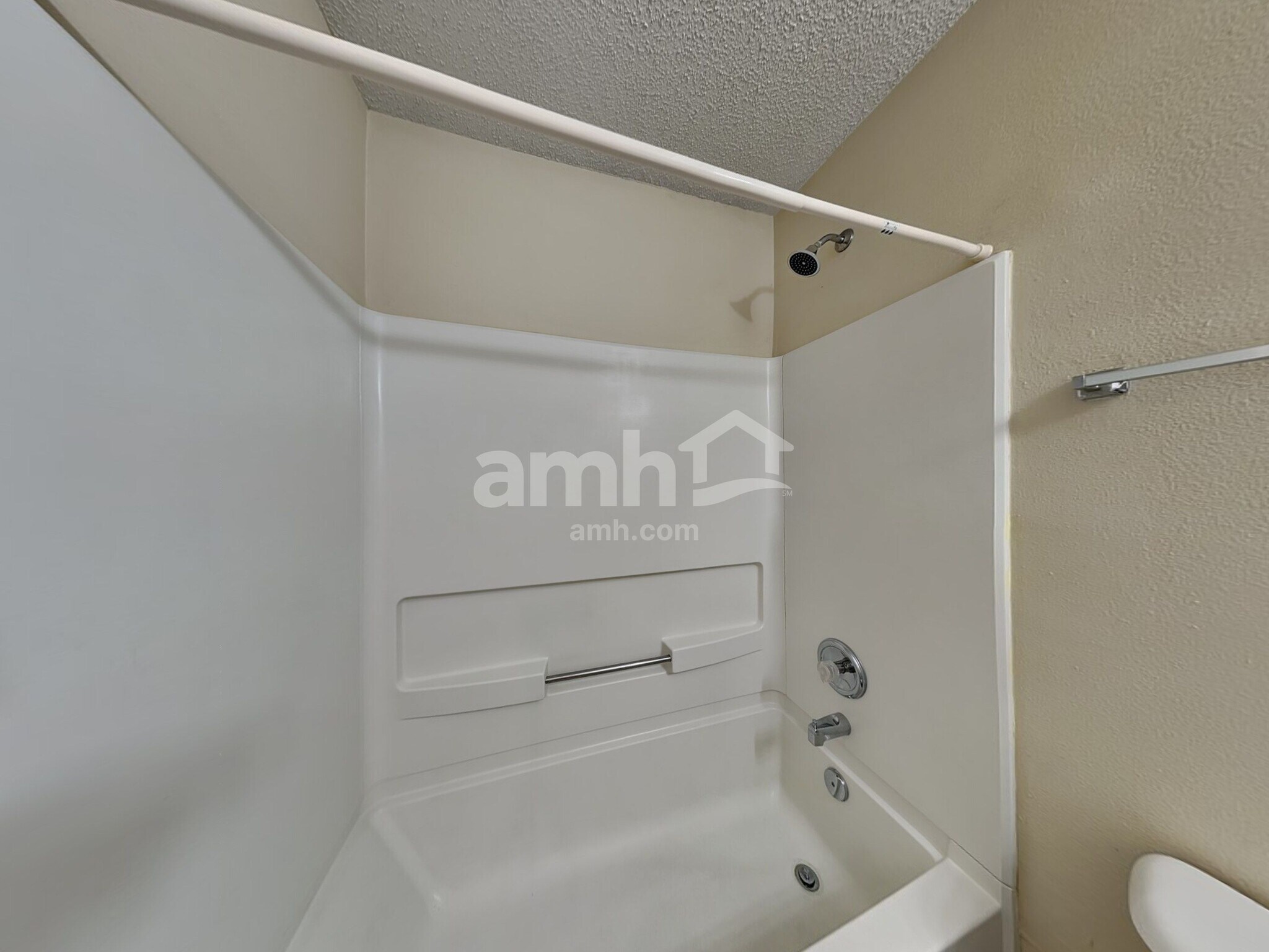 Building Photo - 6622 W Jefferson Ct