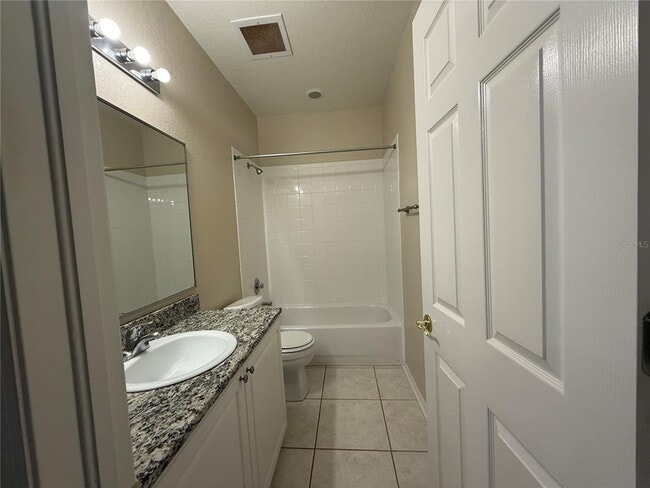 Building Photo - 2002 E 5th Ave