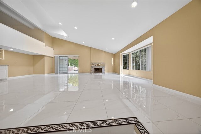 Building Photo - 2255 E Chevy Chase Dr