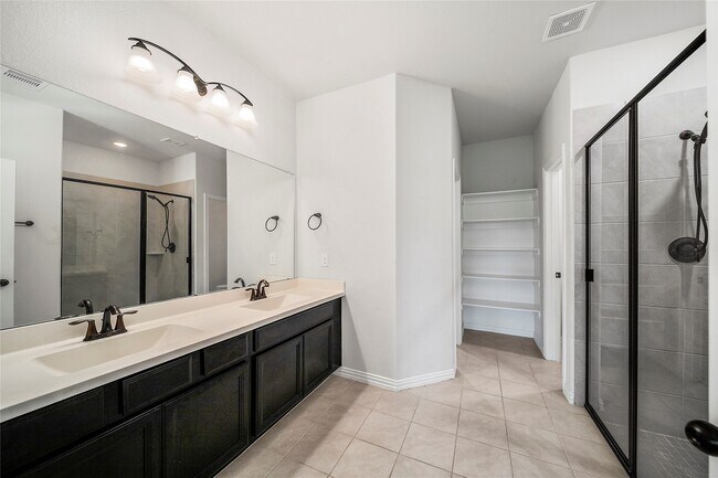 Building Photo - 12823 Ilderton Dr