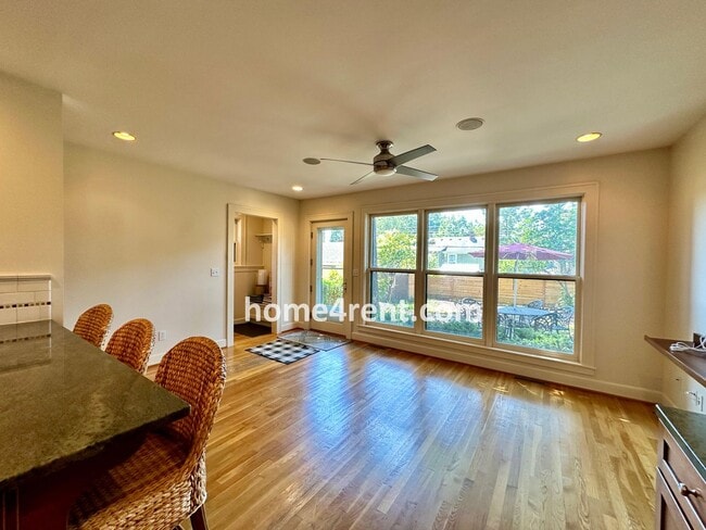 Building Photo - Charming Dutch Colonial in Brookside w/ an Updated Kitchen, Wood Floors, Fenced Yard and a Finish...