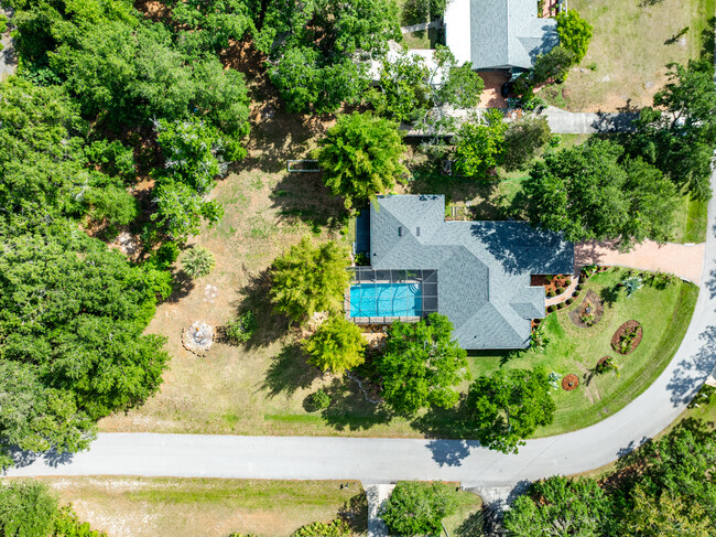 Building Photo - 27351 Golf Course Loop