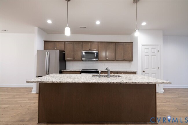 Building Photo - 6932 Leire Ln