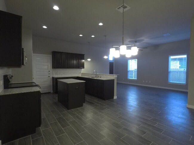 Building Photo - LUXURY TOWNHOME LOCATED IN PECAN PARK, BASTROP, TEXAS!