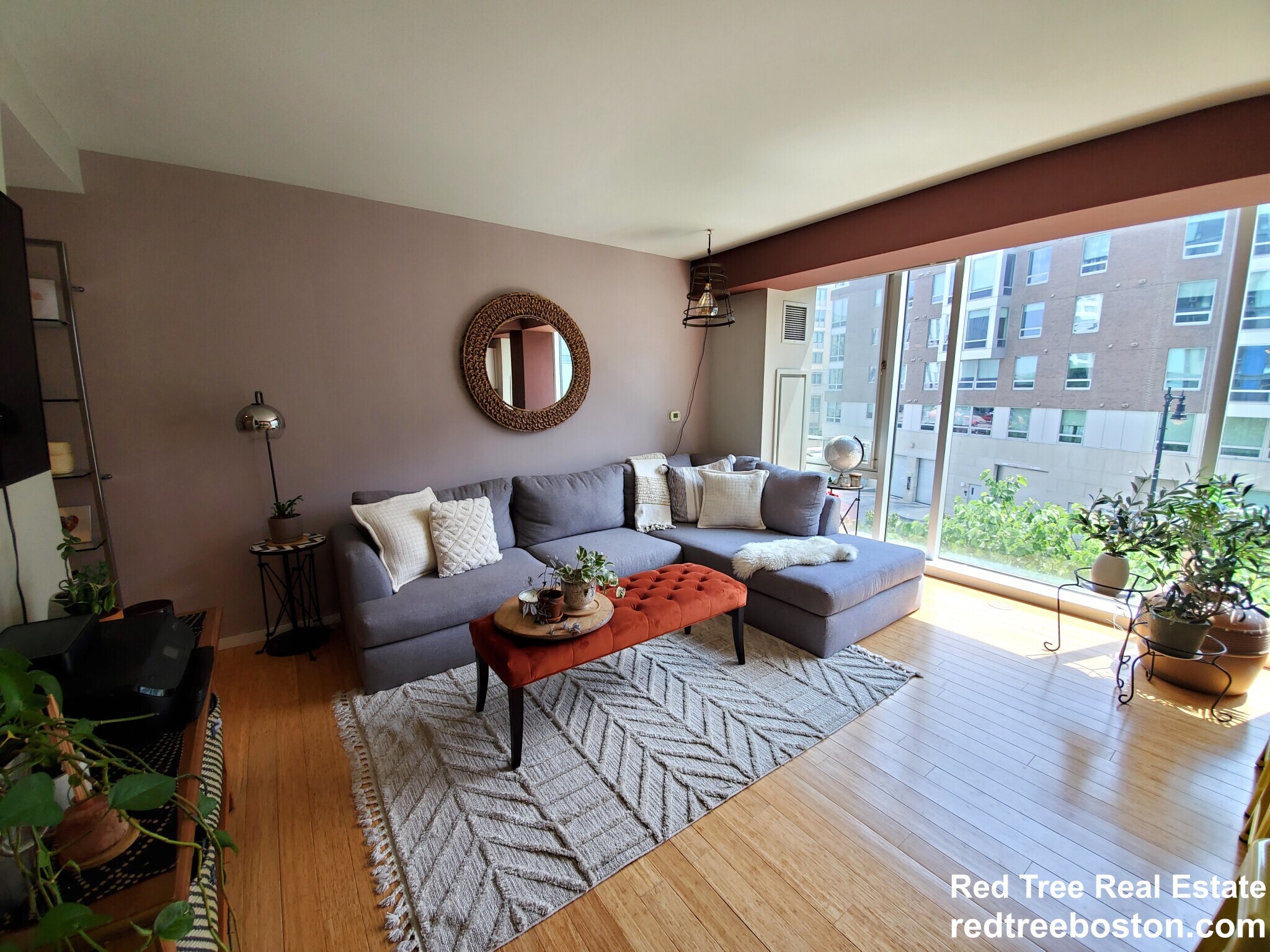 Building Photo - 2 Earhart St