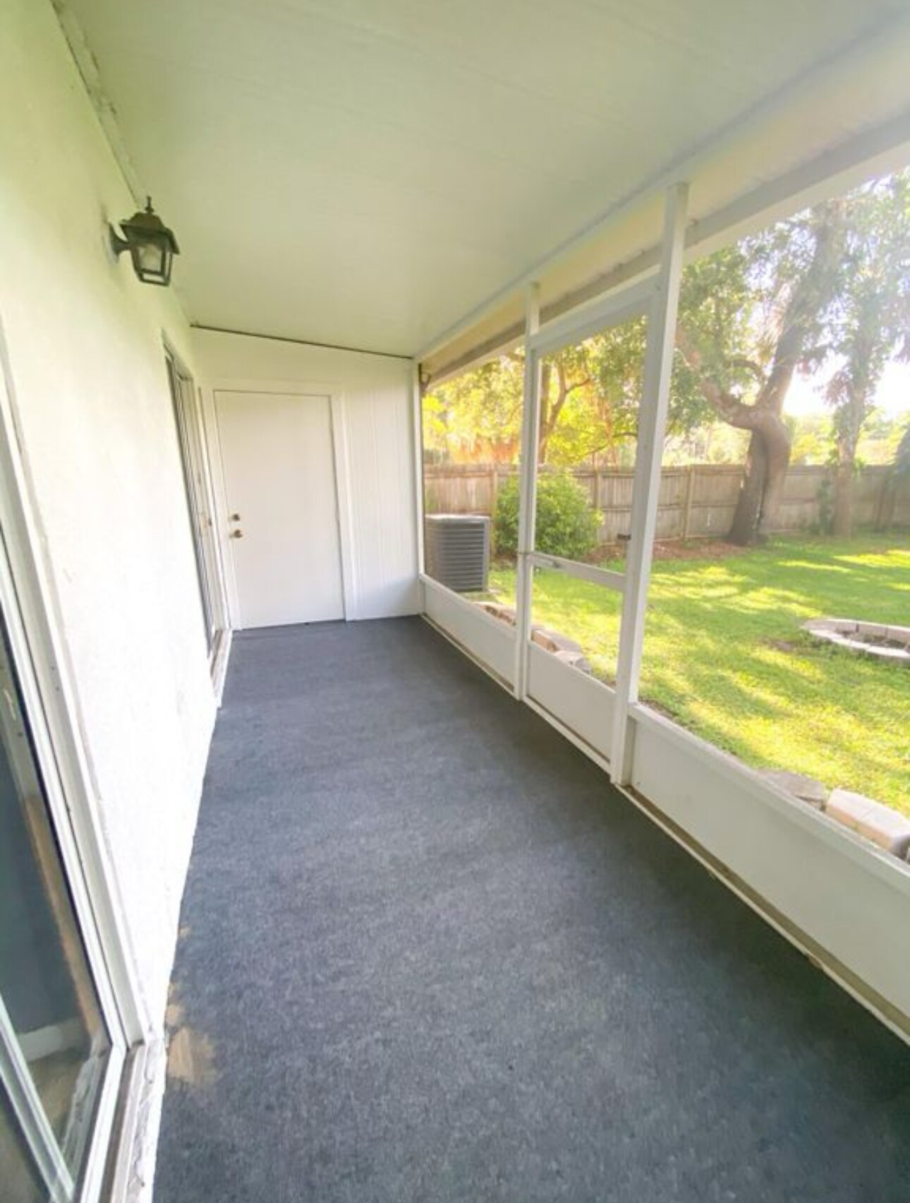 Building Photo - 2805 E Washington St